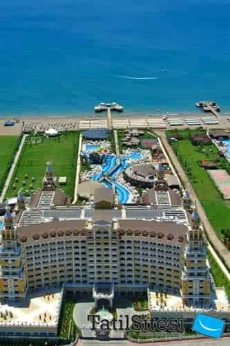 Royal Holiday Palace